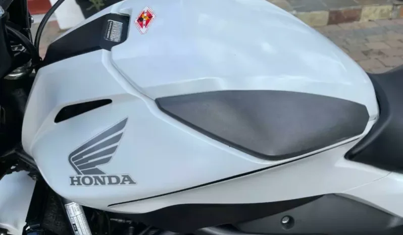 
								2015 Honda NC750SA full									
